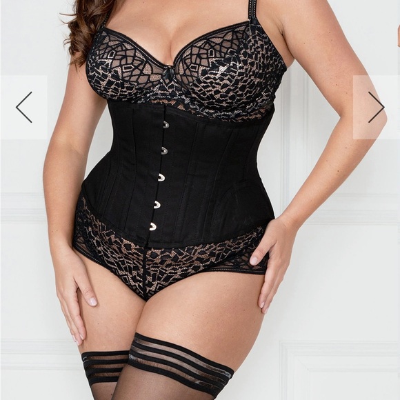 Steel boned Under-bust Waist Trainer Corset - Curved Hem and Hip Panels. - Picture 4 of 6